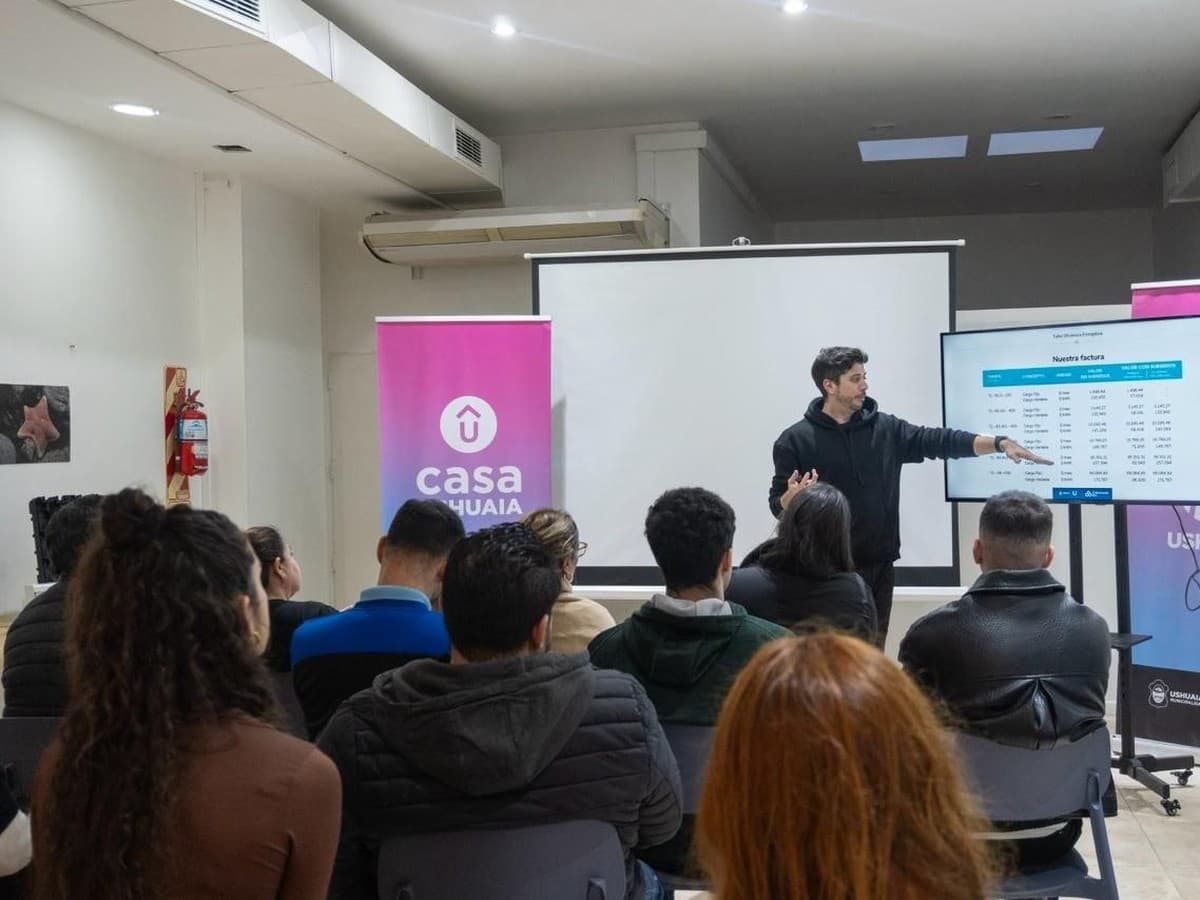 Casa ushuaia realizó una jornada sobre eficiencia energética y consumo responsable
