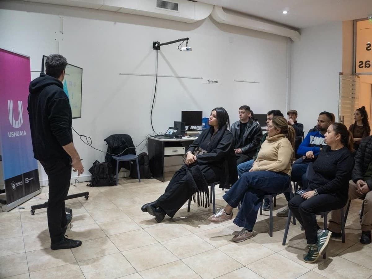 Casa ushuaia realizó una jornada sobre eficiencia energética y consumo responsable