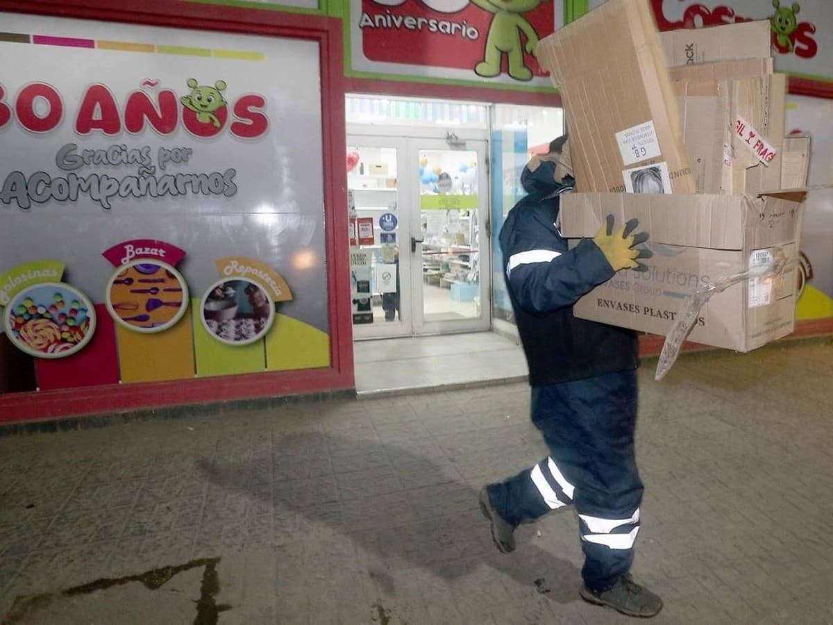 Recolectaron cartón en centros comerciales