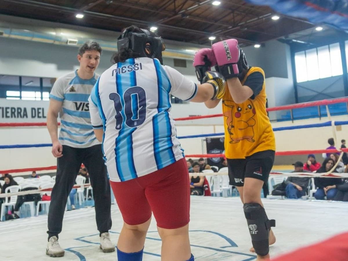 Encuentro de kickboxing y boxeo