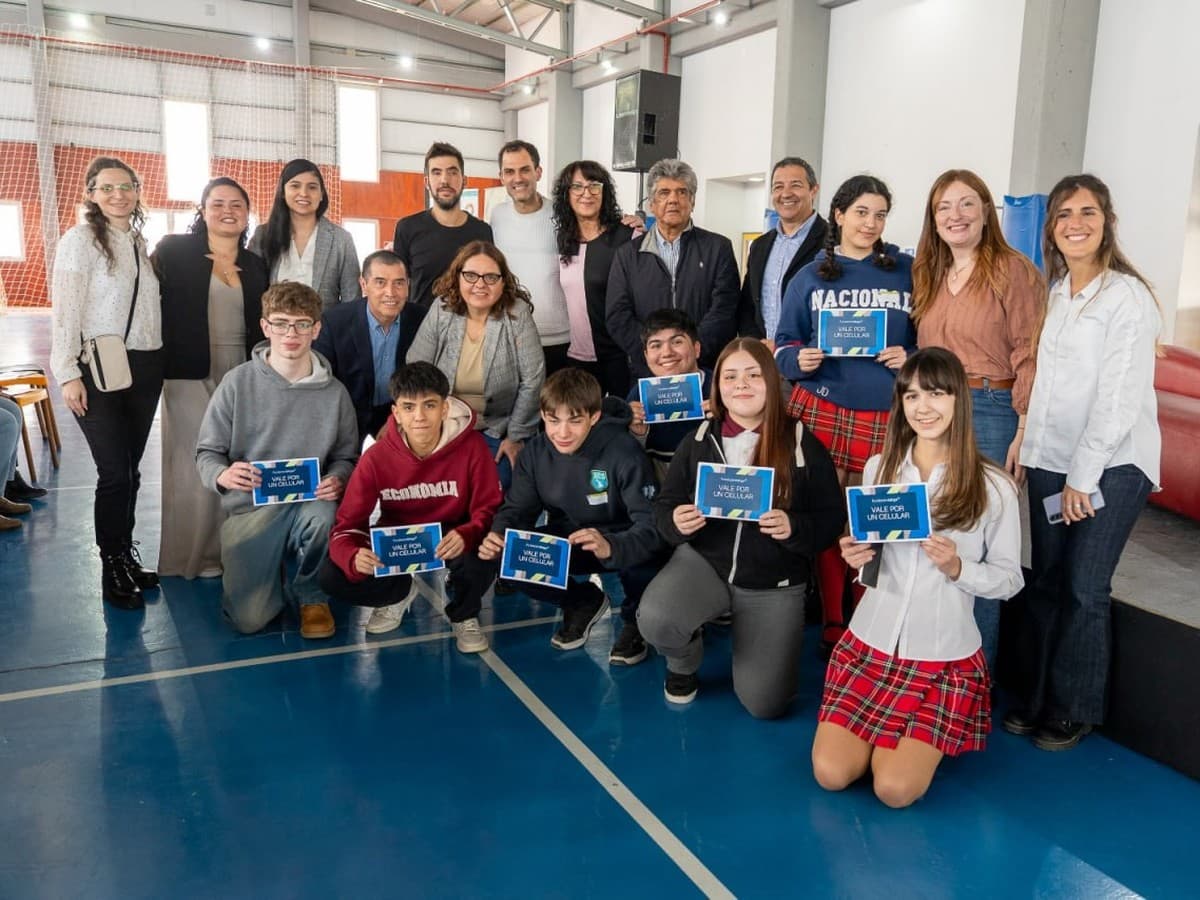 El gobierno provincial convoca a estudiantes secundarios a participar del “desafío productivo y financiero fueguino”