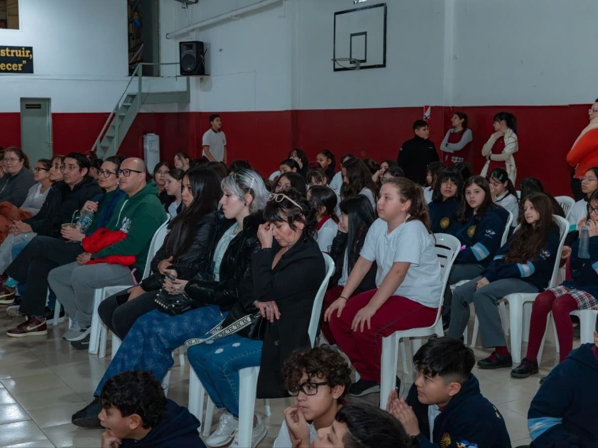 Río Grande reforzó cibercuidados escolares